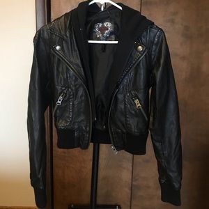 Hooded, cropped faux leather jacket